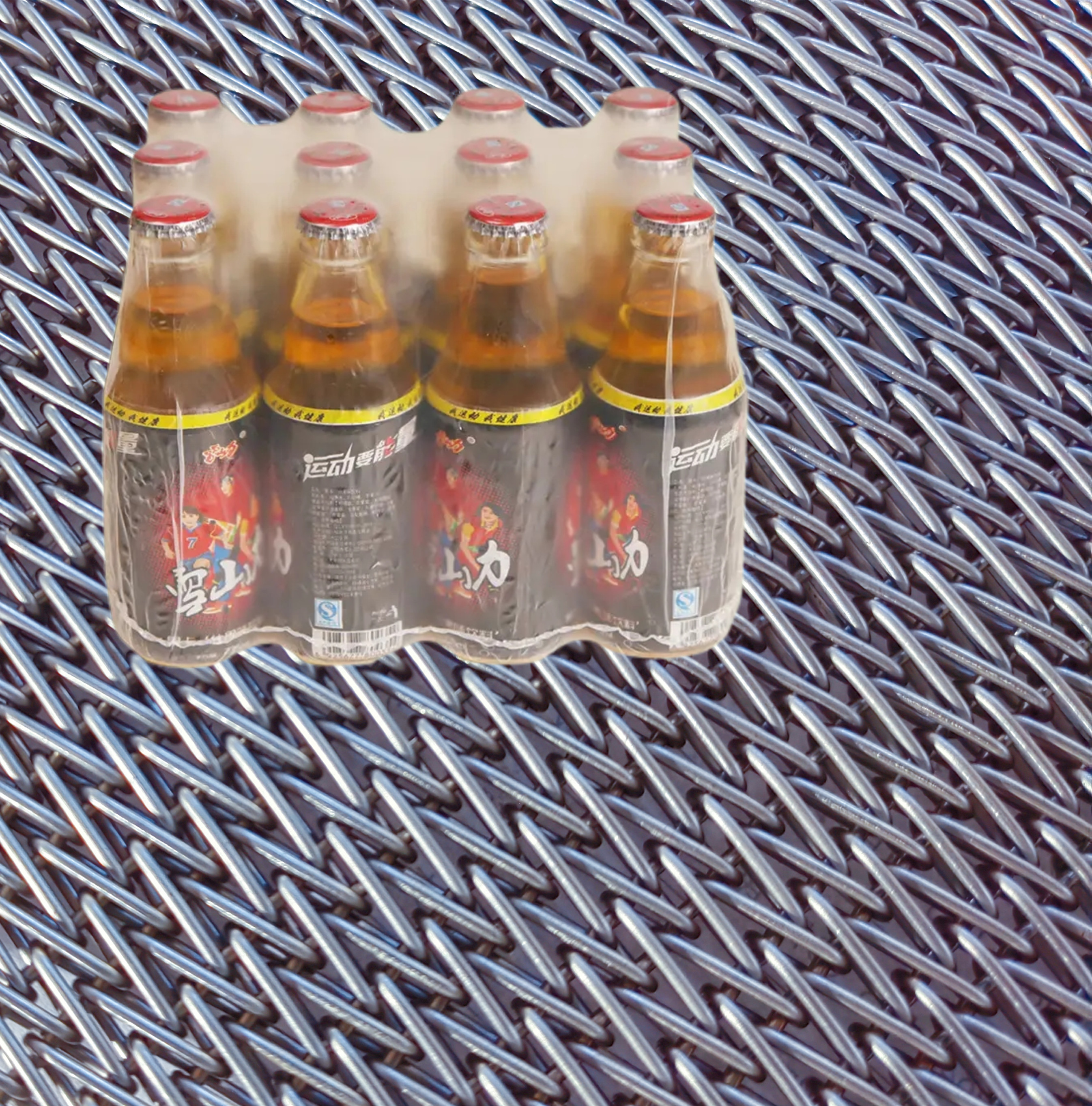 飲料輸送--選擇哪款不銹鋼網帶？